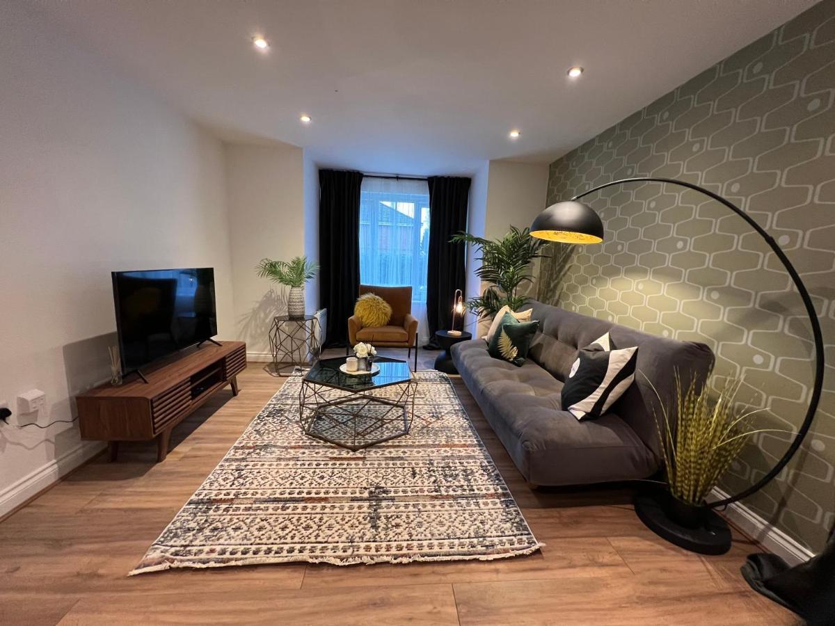 Modern 2 Bedroom Aesthetic Apt Manchester Exterior foto
