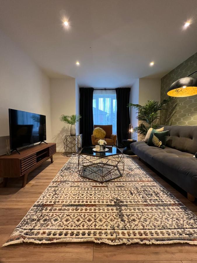 Modern 2 Bedroom Aesthetic Apt Manchester Exterior foto