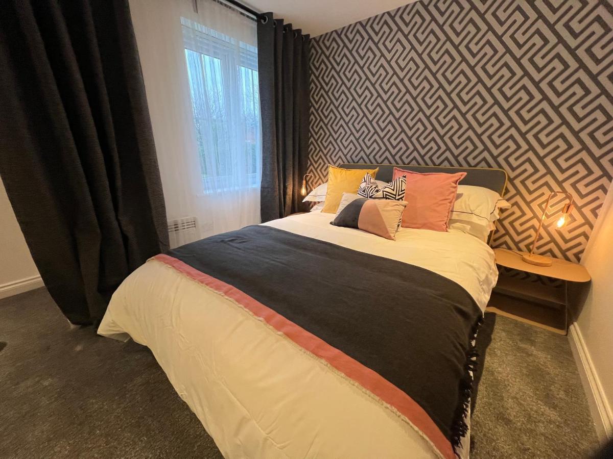 Modern 2 Bedroom Aesthetic Apt Manchester Exterior foto